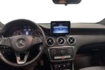 Mercedes-Benz A180 AMG, Panorámico, Contrôle de Crucero, Apple CarPlay – Image 2